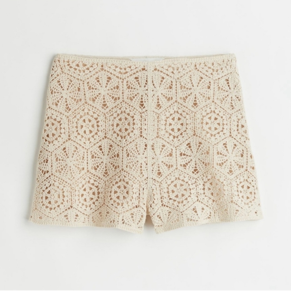 H&M Beige Crochet High Waist Shorts